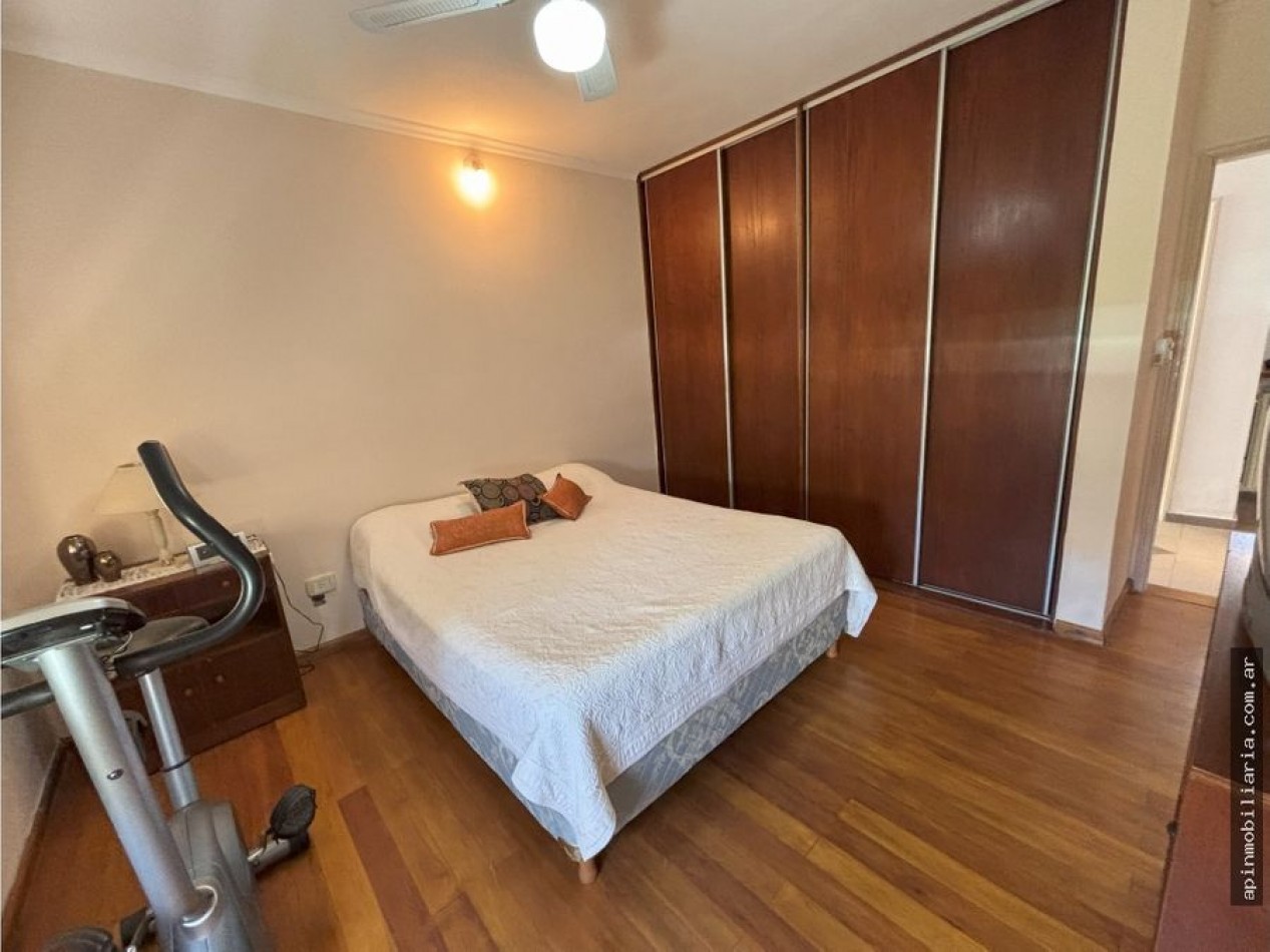 VENTA CASA 3 DORMITORIOS EN BARRIO LOS MANANTIALES C. PAZ