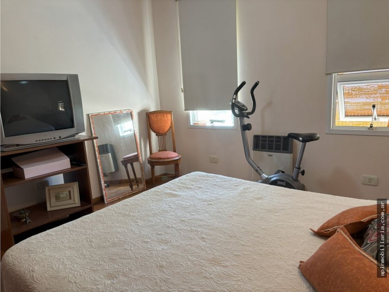 VENTA CASA 3 DORMITORIOS EN BARRIO LOS MANANTIALES C. PAZ