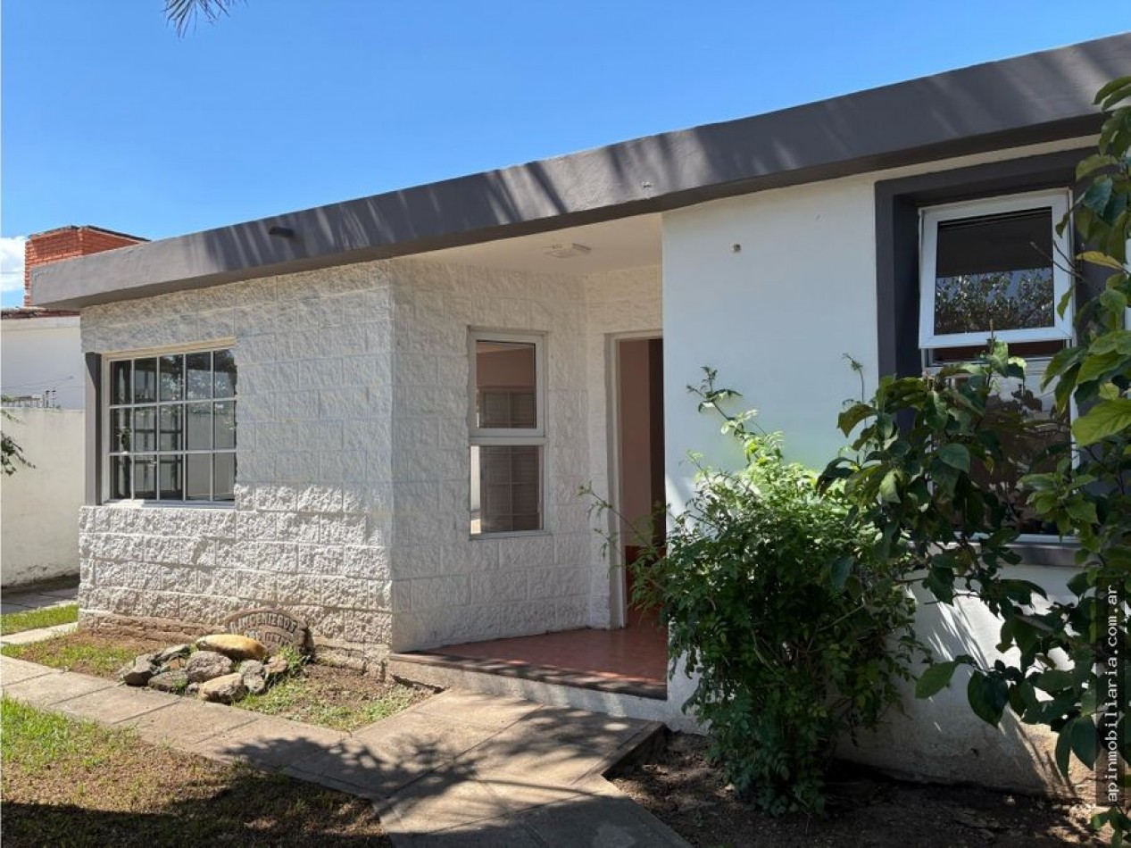 Venta casa 4d c/pileta y quincho Carlos paz 