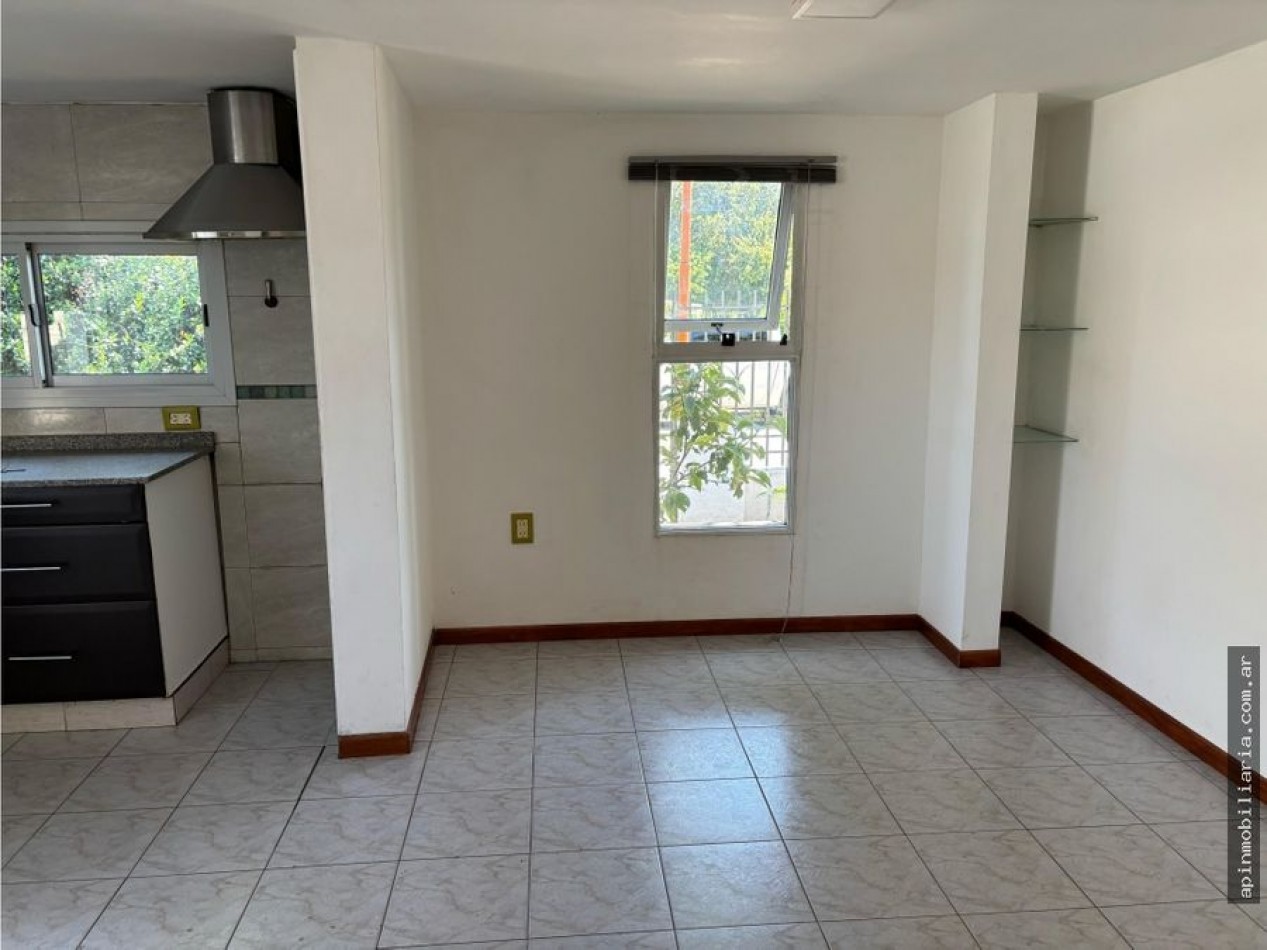 Venta casa 4d c/pileta y quincho Carlos paz 