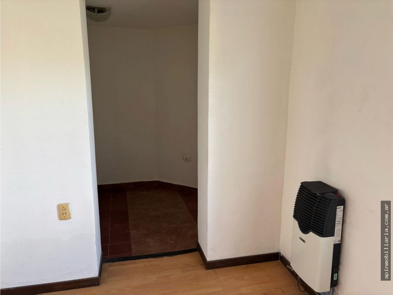 Venta casa 4d c/pileta y quincho Carlos paz 