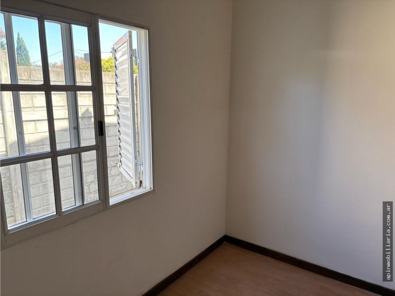 Venta casa 4d c/pileta y quincho Carlos paz 