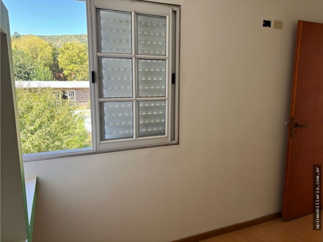 Venta casa 4d c/pileta y quincho Carlos paz 