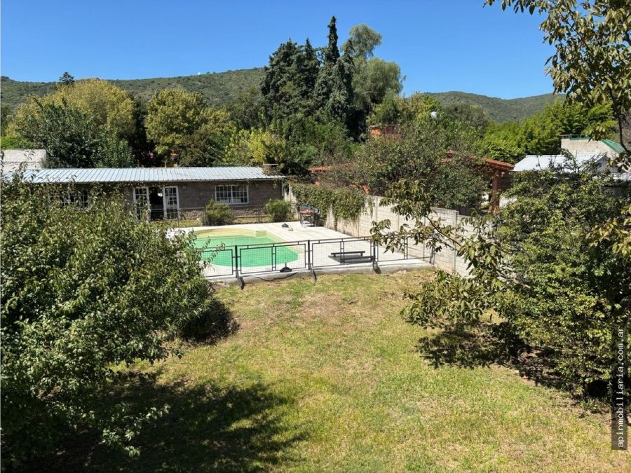 Venta casa 4d c/pileta y quincho Carlos paz 