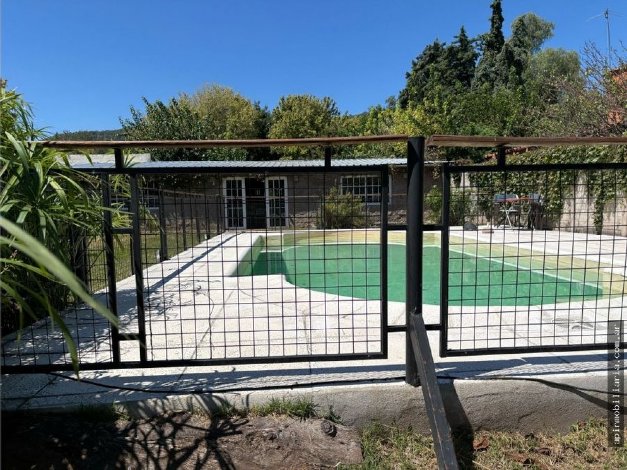 Venta casa 4d c/pileta y quincho Carlos paz 