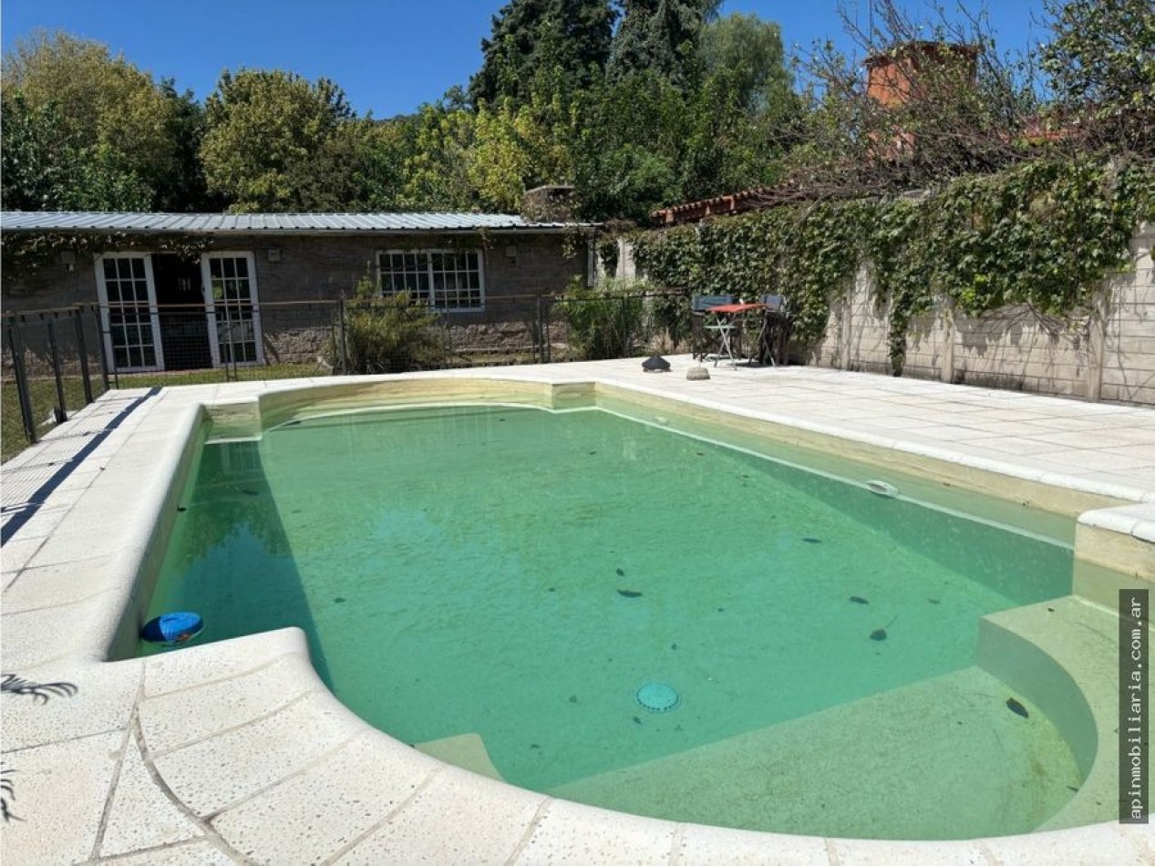 Venta casa 4d c/pileta y quincho Carlos paz 