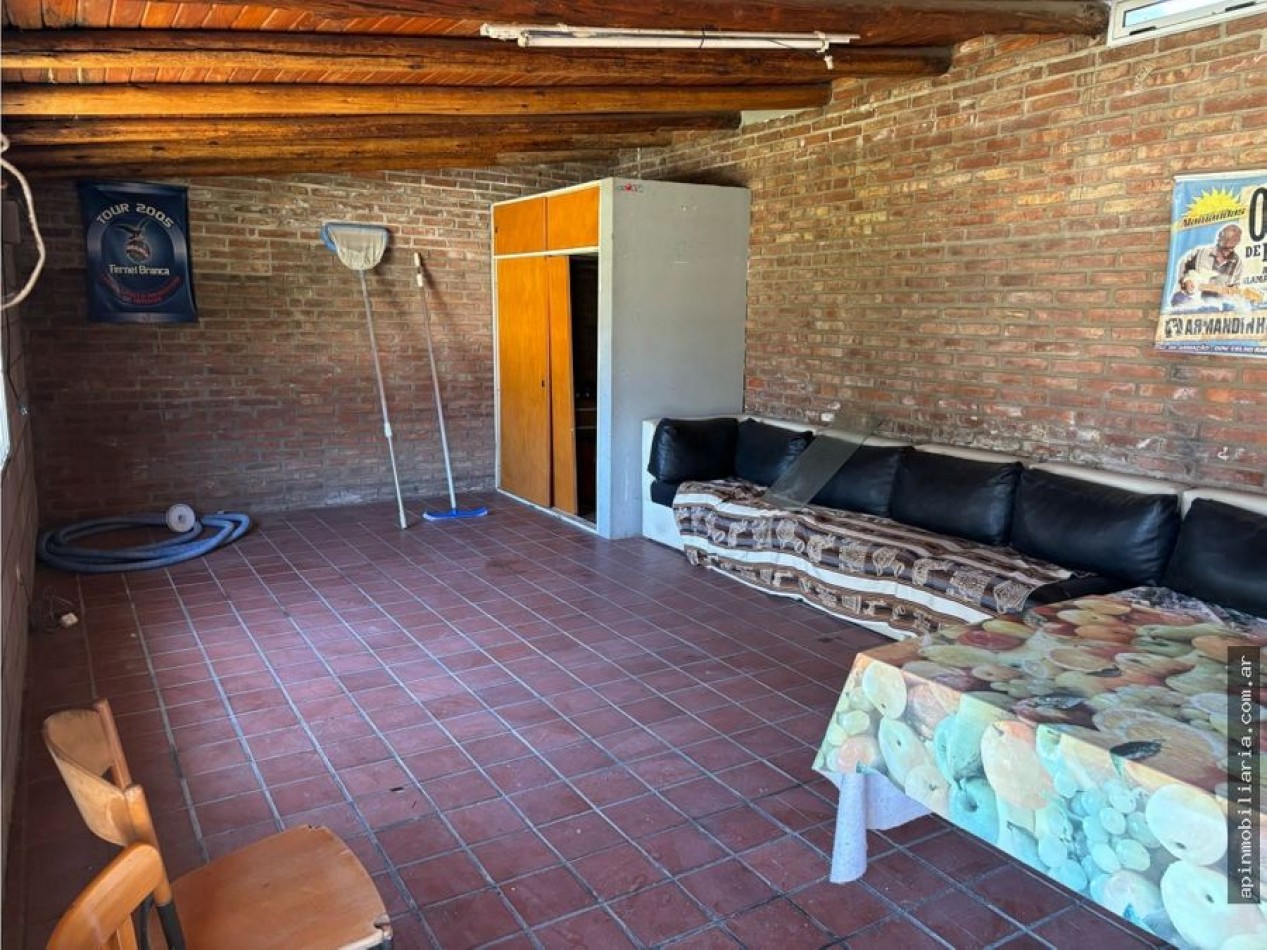 Venta casa 4d c/pileta y quincho Carlos paz 