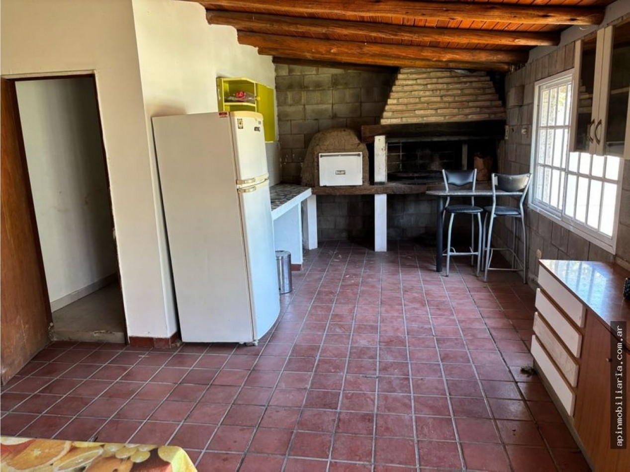 Venta casa 4d c/pileta y quincho Carlos paz 