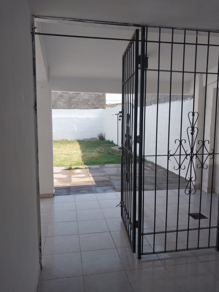 Vendo casa 2d B Corral de Palo