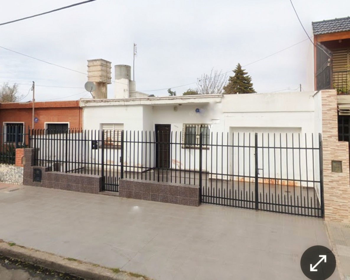 Vendo casa 2d B Corral de Palo