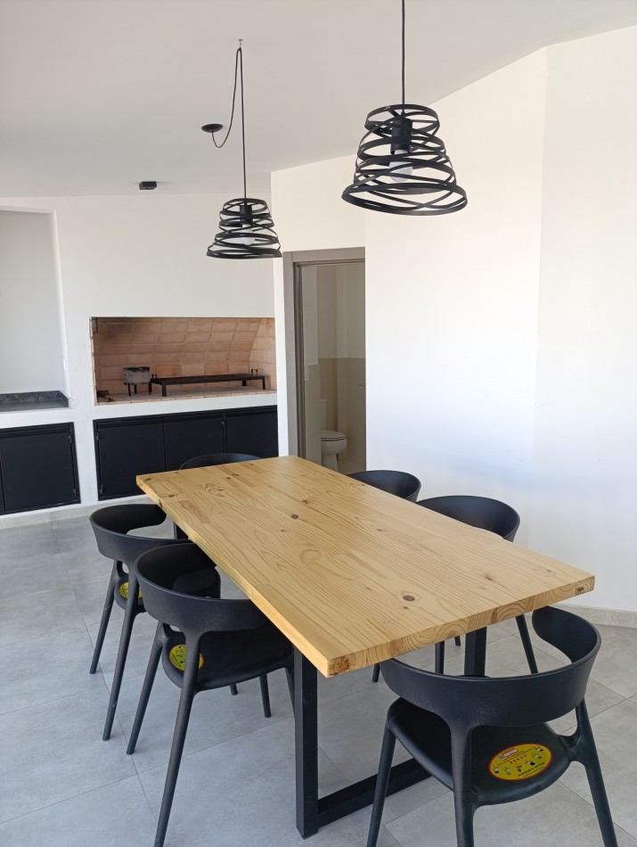 Vendo dpt 1d c/balcon en el living. A estrenar. Alberdi c/Amenities 