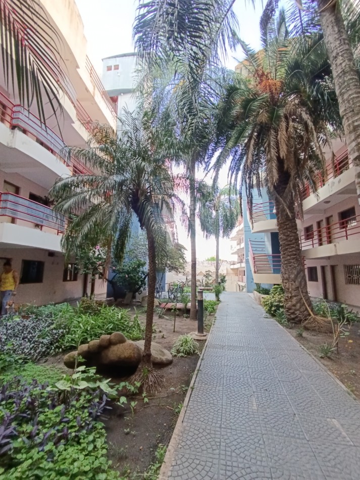 Alquilo Monoambiente amoblado 