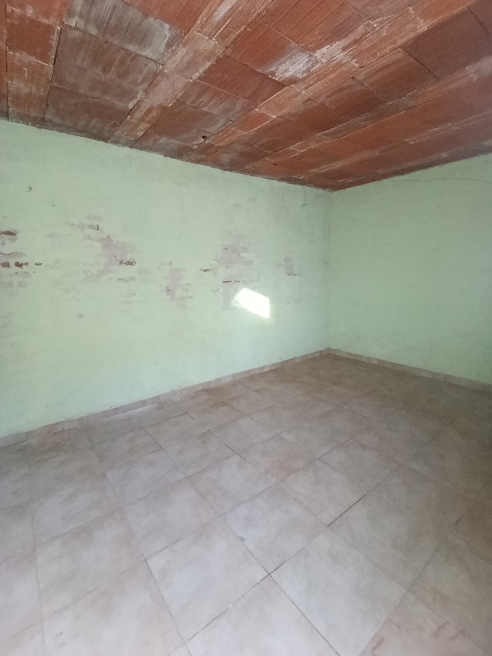 Amplia propiedad Res. Velez Sarsfield de 3d, Av principal