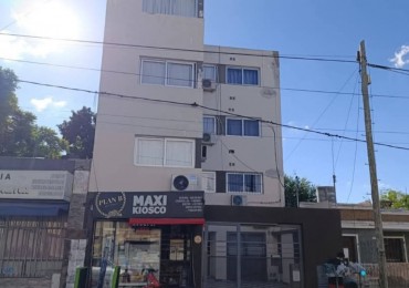 Vendo dpt 1d, 1er piso x escalera. Cupani